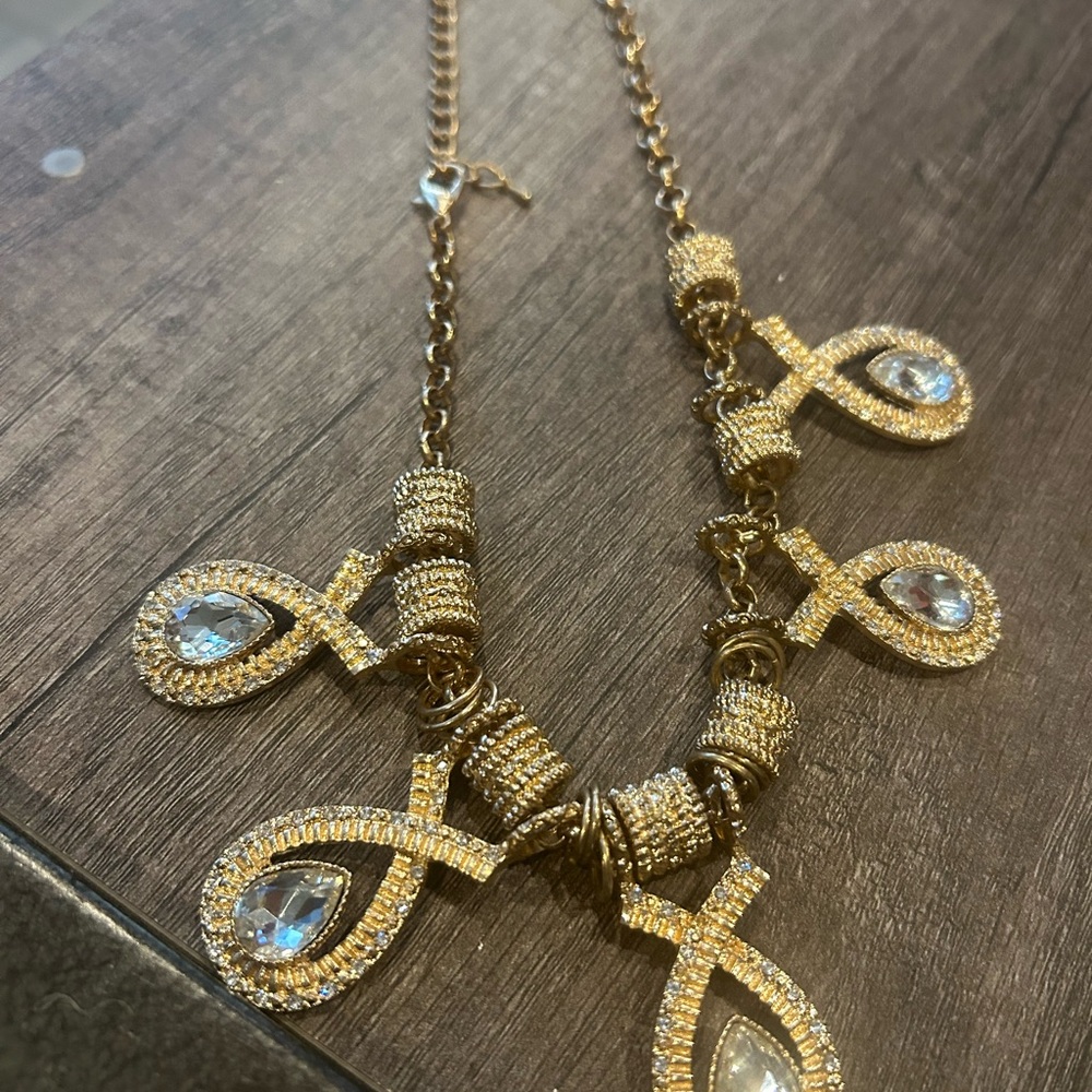 Elegant Gold and Silver Necklace